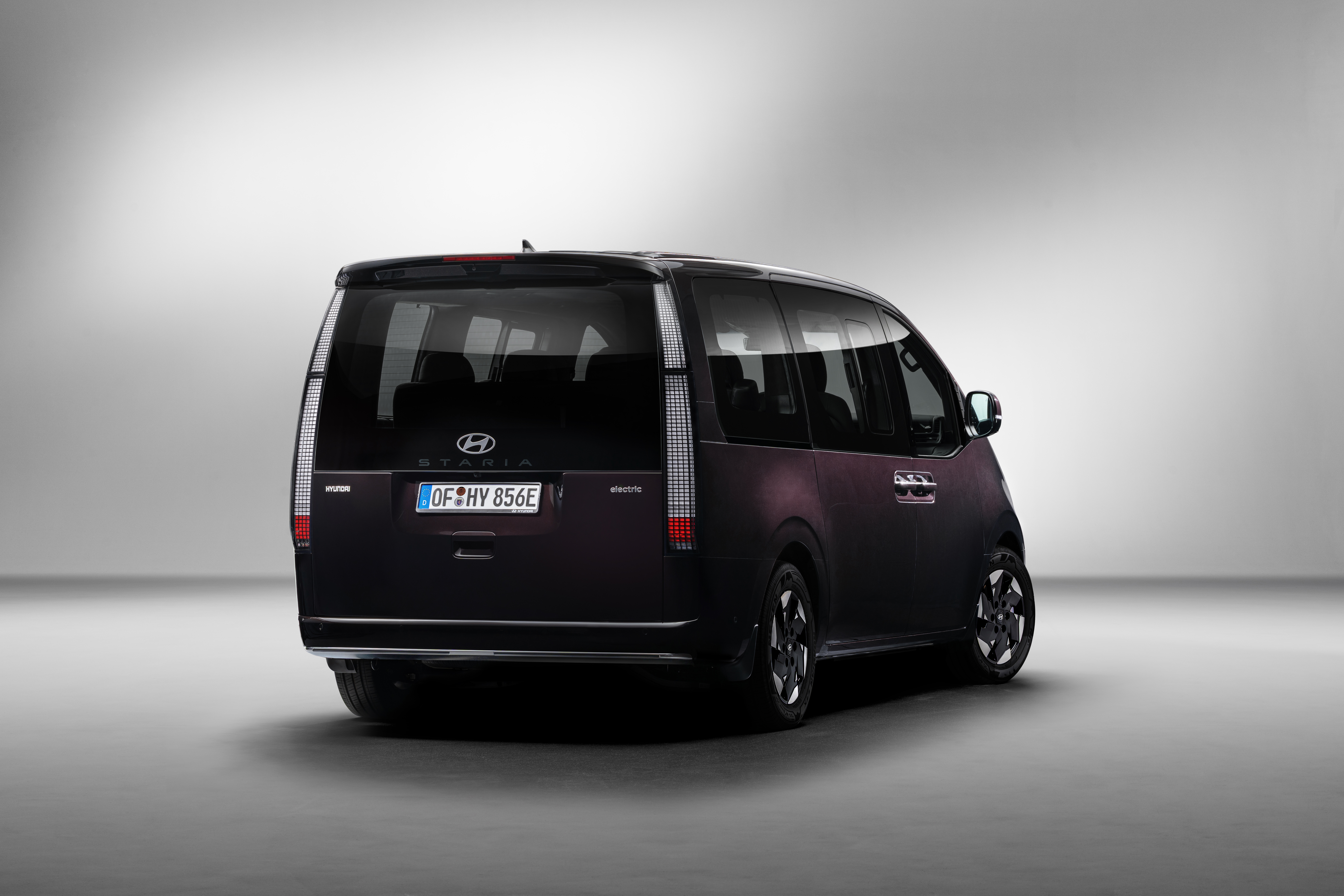 Hyundai STARIA Electric дебютує, встановлюючи новий стандарт просторової, щоденної мобільності з нульовими викидами | Хюндай Мотор Україна - фото 8